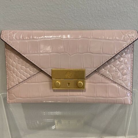 Tory Burch Handbags - NWOT TORY BURCH JULIETTE EMBOSSED ENVELOPE WALETT